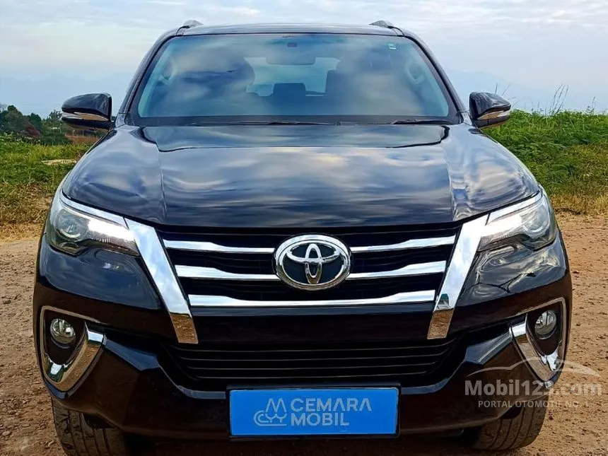 Jual Mobil Toyota Fortuner 2016 VRZ 4X2 2.4 di Jawa Barat Automatic SUV Hitam Rp 348.000.000