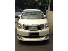 2013 Toyota NAV1 V tgn 1