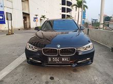 2014 BMW 320i 2.0 Sport Sedan