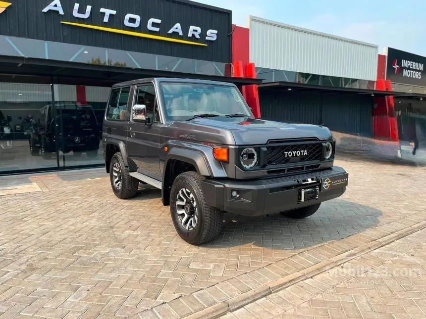 2025 Toyota Land Cruiser 70 LX SUV