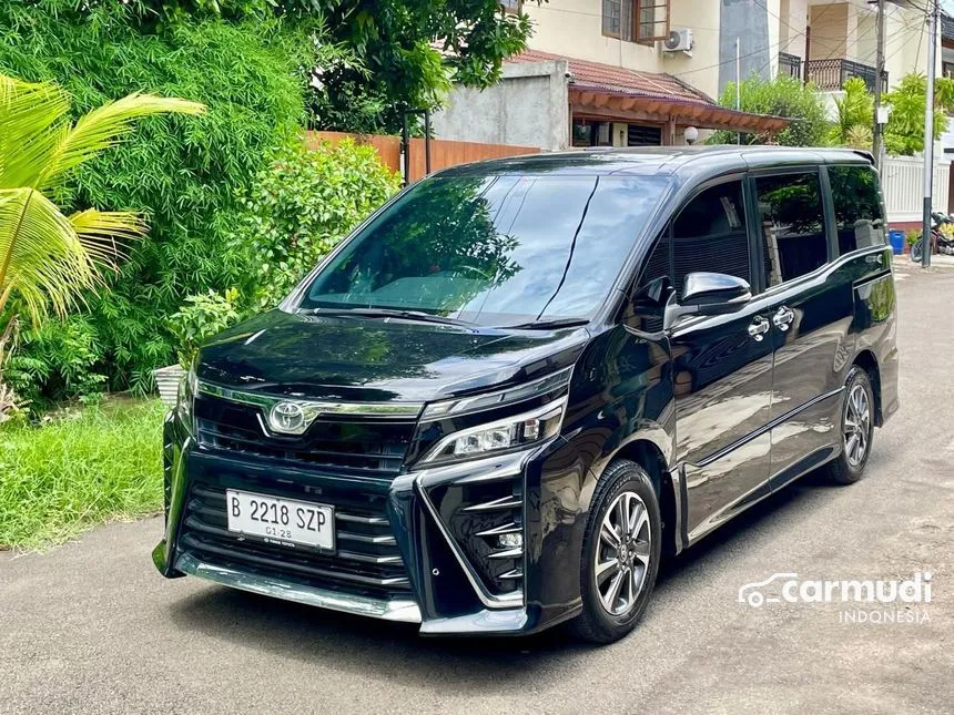 2017 Toyota Voxy Wagon