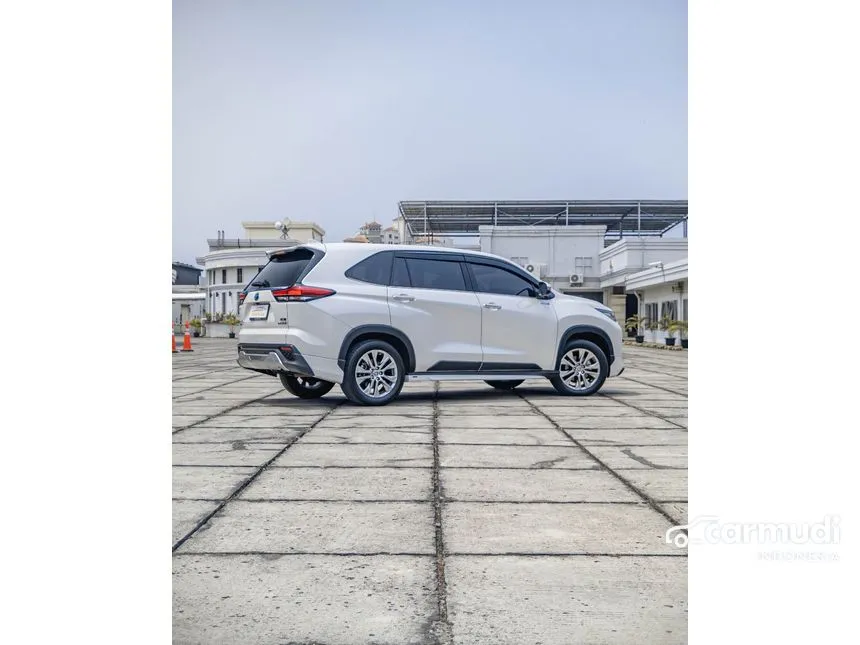 2023 Toyota Kijang Innova Zenix Q HV TSS ( Premium Color) MPV