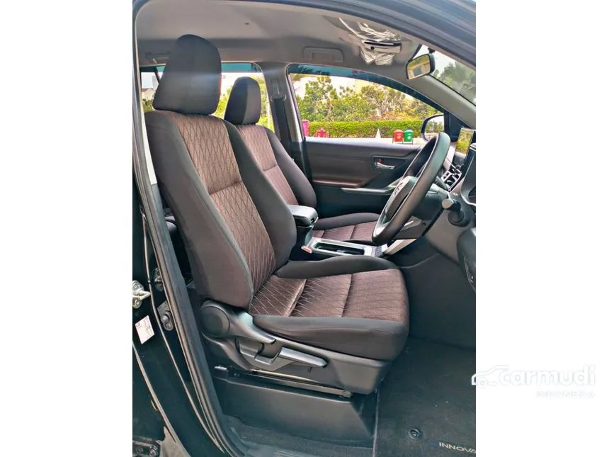 2024 Toyota Kijang Innova Zenix G HV (Premium Color) MPV