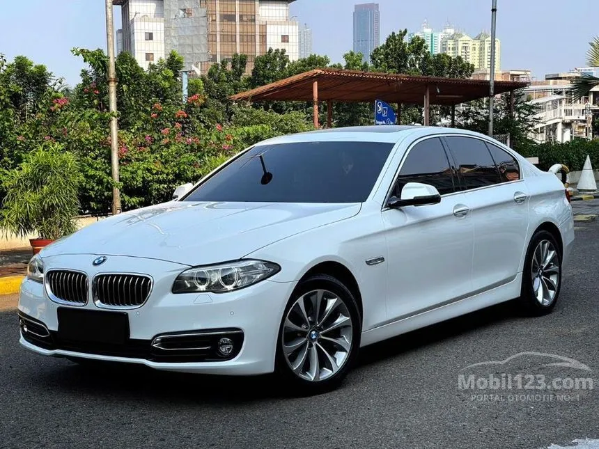 Jual Mobil BMW 520i 2017 Luxury 2.0 di DKI Jakarta Automatic Sedan Putih Rp 455.000.000