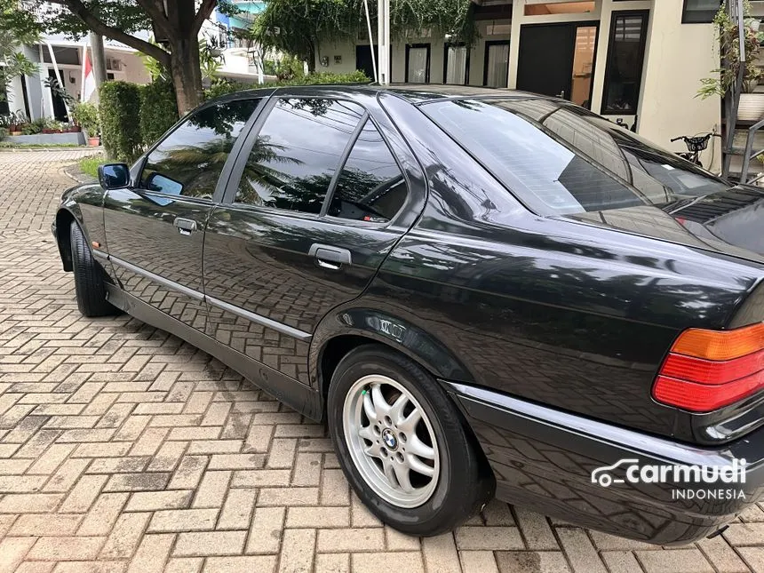 1997 BMW 318i E36 1.8 Manual Sedan