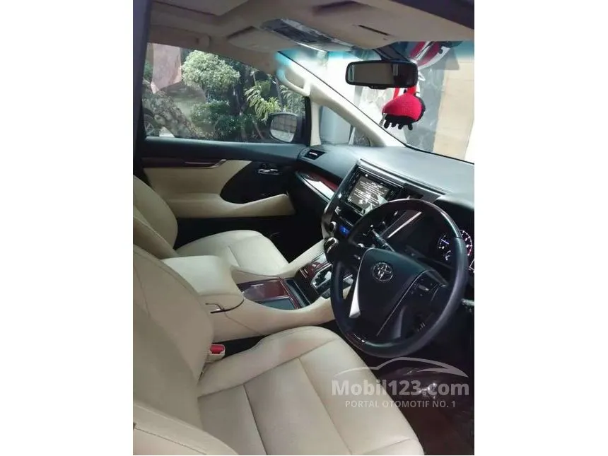 2015 Toyota Alphard G MPV