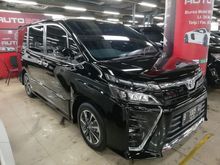 2017-2018 Toyota Voxy 2.0 V Limited
