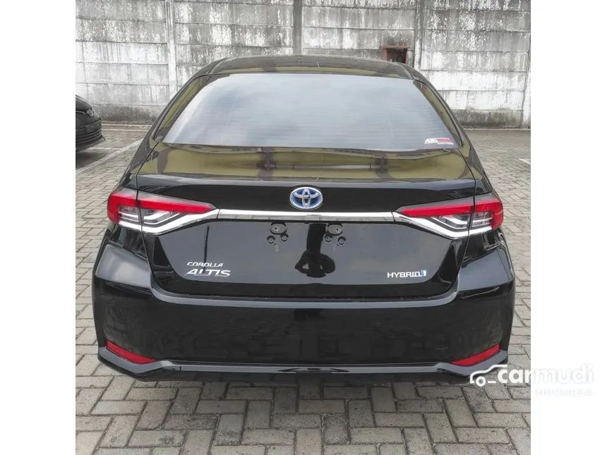 2025 Toyota Corolla Altis HYBRID Sedan