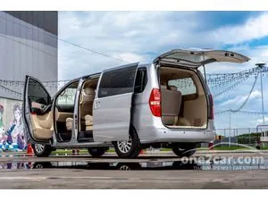 2019 Hyundai H-1 2.5 Touring Van