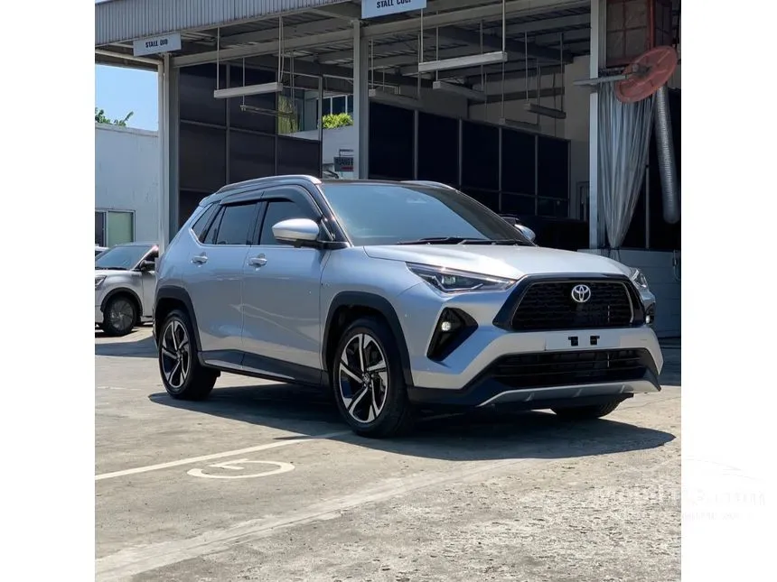 2026 Toyota Yaris Cross S HV with GR Parts Aero Pkg SUV