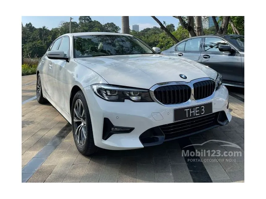 Jual Mobil BMW 320i 2022 Dynamic 2.0 di DKI Jakarta Automatic Sedan ...