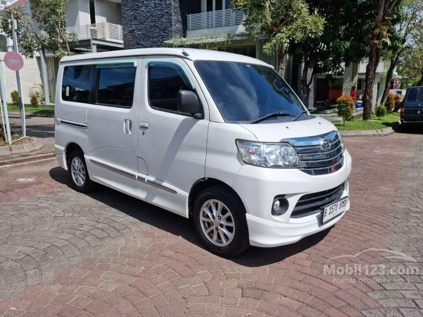 Jual Mobil Daihatsu Luxio 2015 X 1.5 di Yogyakarta Manual MPV Lainnya Rp 133.000.000