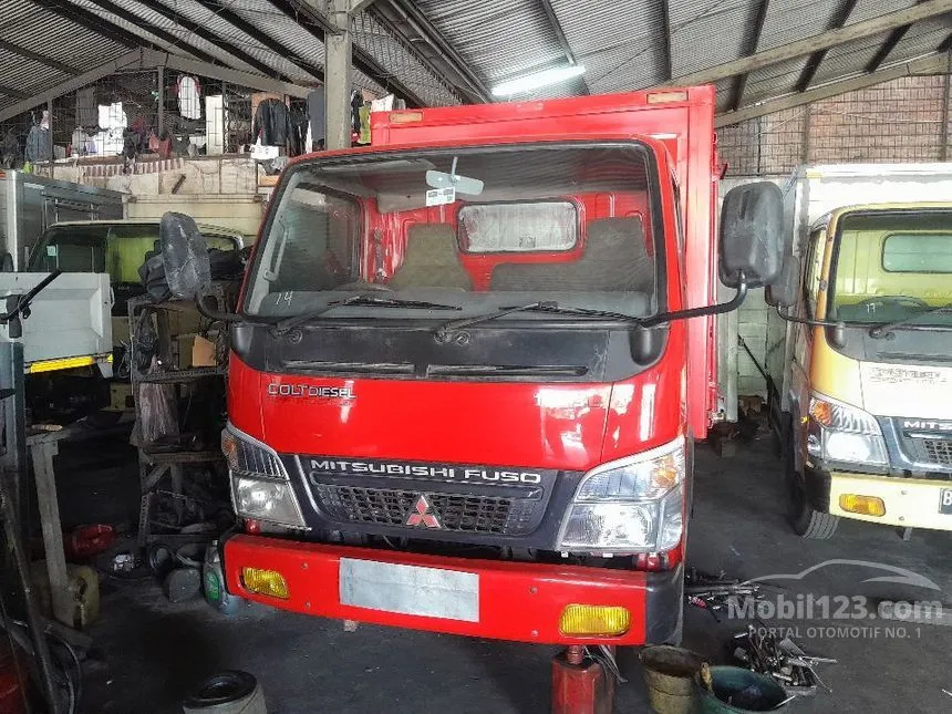 2014 Mitsubishi Colt Diesel FE71L Truck