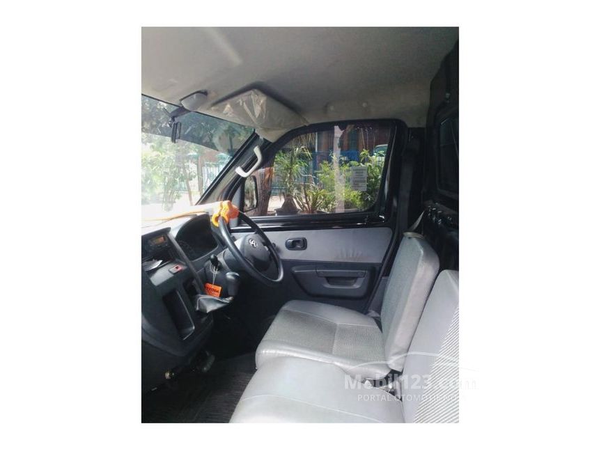 2015 Daihatsu Gran Max STD BOX Single Cab Pick-up