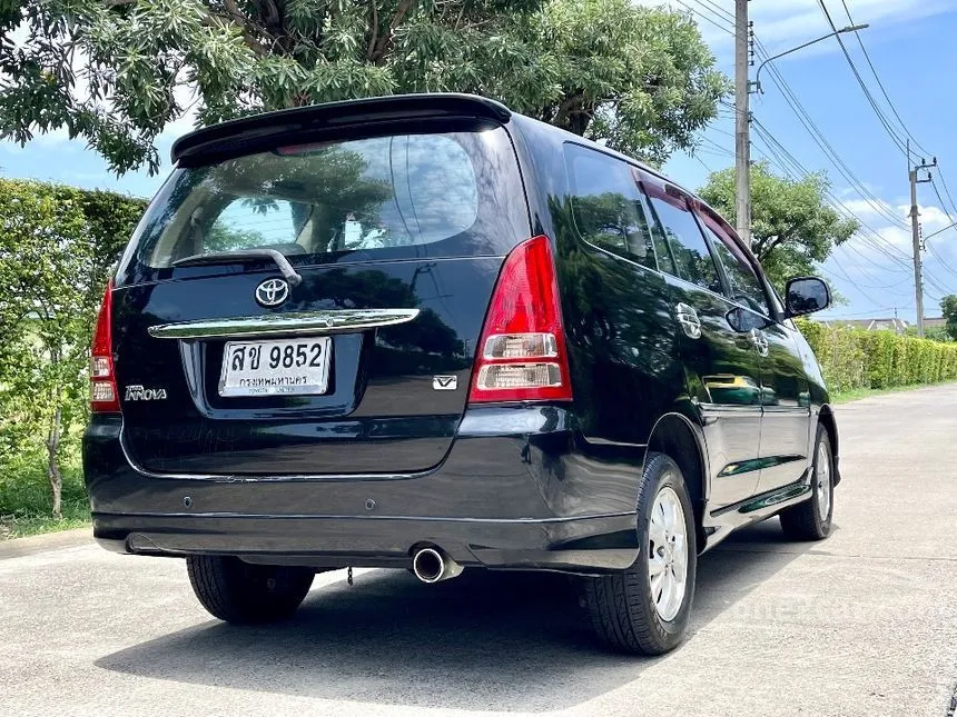 2005 Toyota INNOVA V Wagon