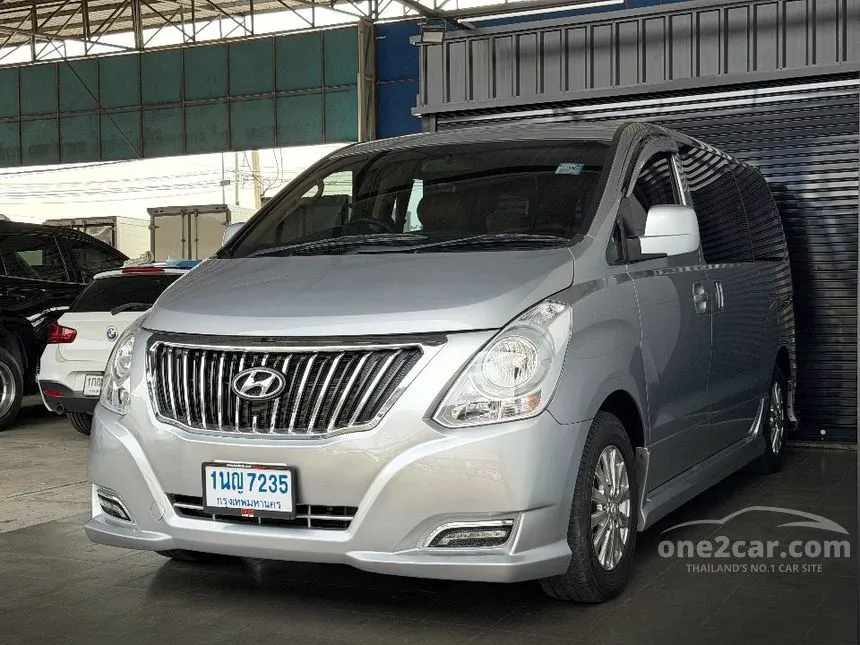 2017 Hyundai H-1 Touring Van