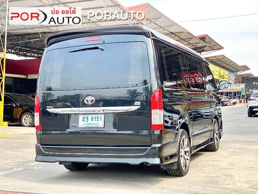 2018 Toyota Ventury V Van