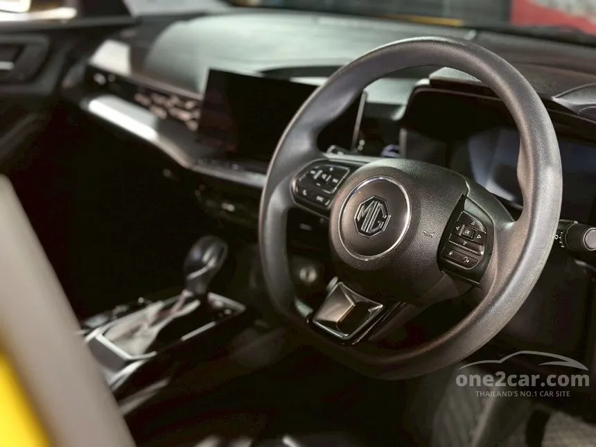2022 MG MG5 X Sedan