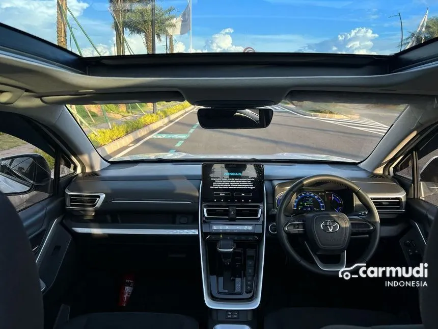 2023 Toyota Kijang Innova Zenix V HV (Premium Color) MPV