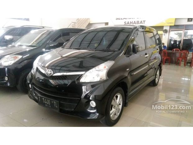 Toyota Avanza Mobil bekas dijual di Karawang Jawa barat 