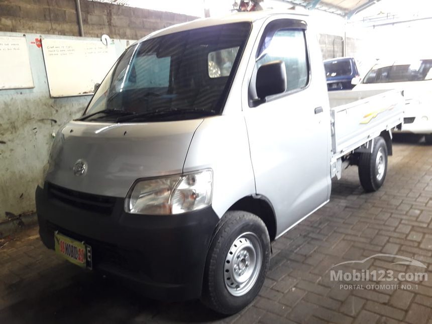 Jual Mobil  Daihatsu Gran  Max  2014 STD 1 5 di Jawa  Timur 