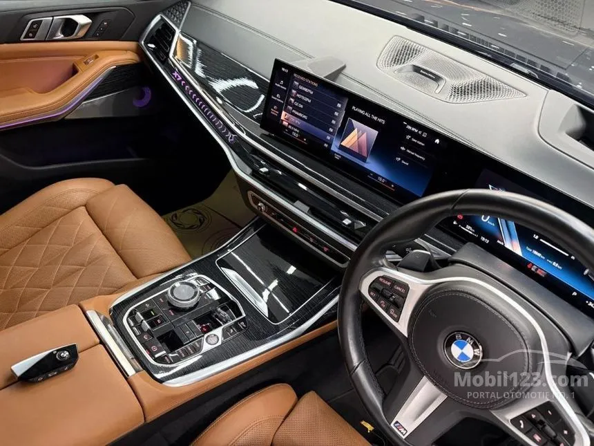 2023 BMW X7 xDrive40i M Sport SUV