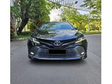 2021 Toyota Camry 2.5 V Sedan Black on Black Odo 40 Rb (TERMURAH)