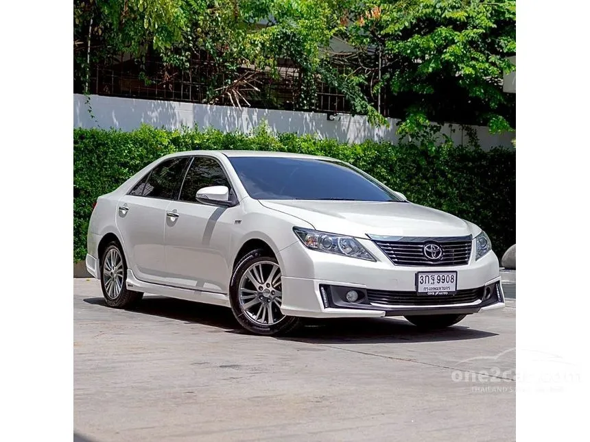 2014 Toyota CAMRY G Extremo Sedan