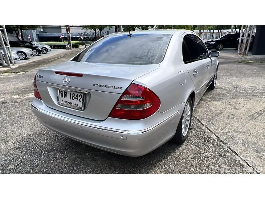 2007 Mercedes-Benz E200 Kompressor Elegance Sedan