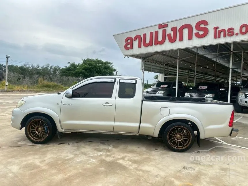 2011 Toyota HILUX VIGO Champ J Smart Cab Pickup
