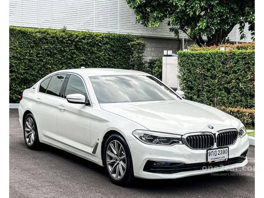 2019 BMW 530e Elite Sedan
