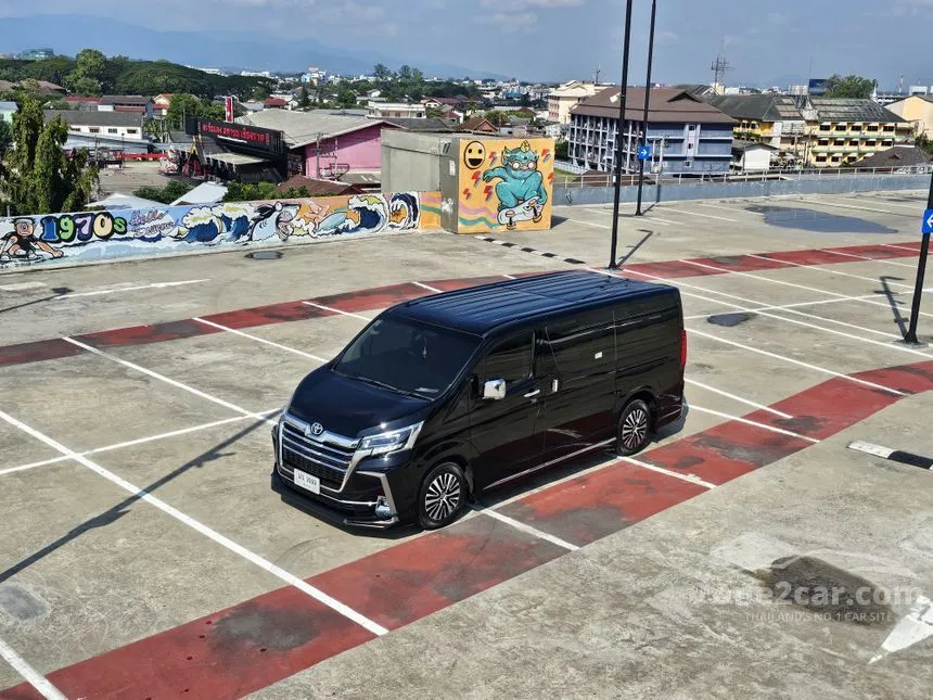 2020 Toyota Majesty Premium Van
