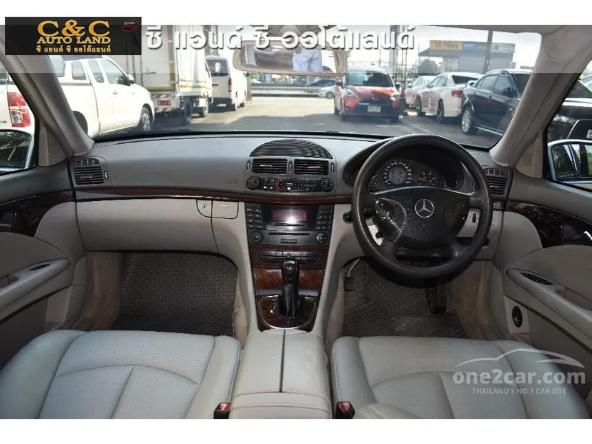 2004 Mercedes-Benz E220 Classic CDI Sedan