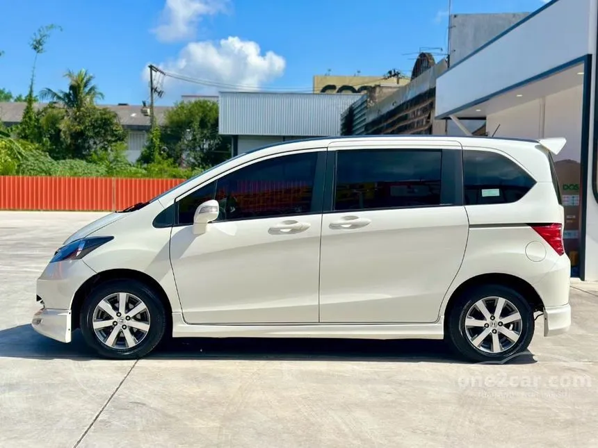 2012 Honda FREED E Wagon