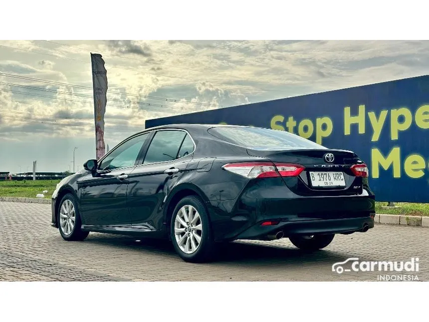 2019 Toyota Camry V Sedan