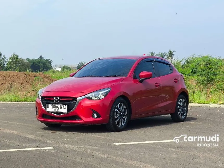 2015 Mazda 2 R Hatchback