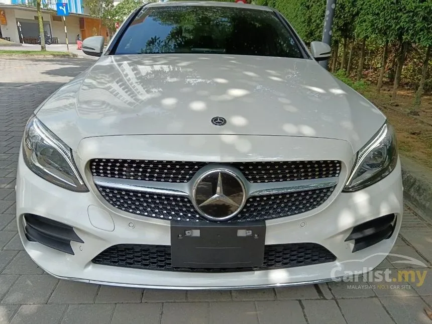 2019 Mercedes-Benz C200 AMG Line Sedan