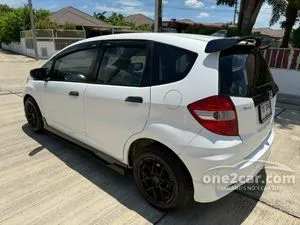 2013 Honda JAZZ 1.5 SV Hatchback
