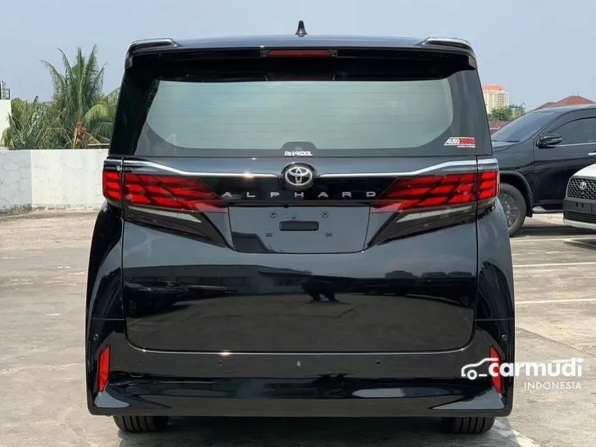 2024 Toyota Alphard HEV MPV