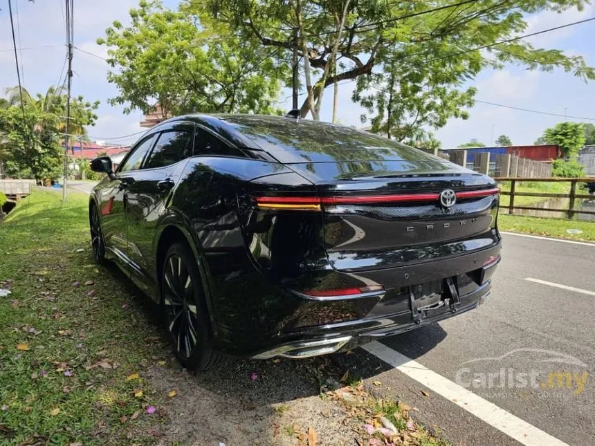 2023 Toyota Crown RS Advanced Sedan