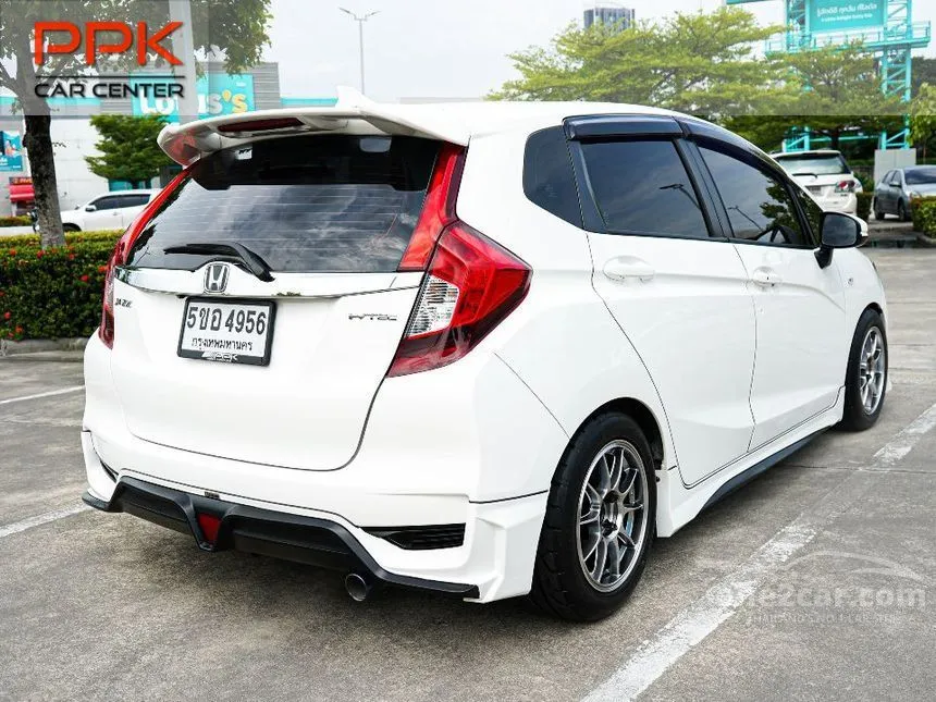 2022 Honda JAZZ V+ Hatchback