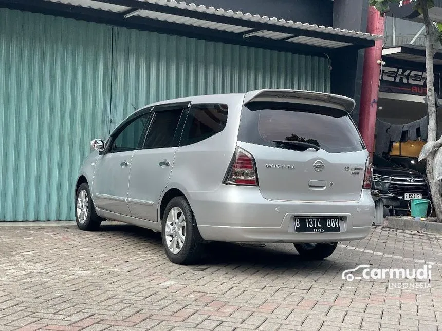 2011 Nissan Grand Livina XV MPV