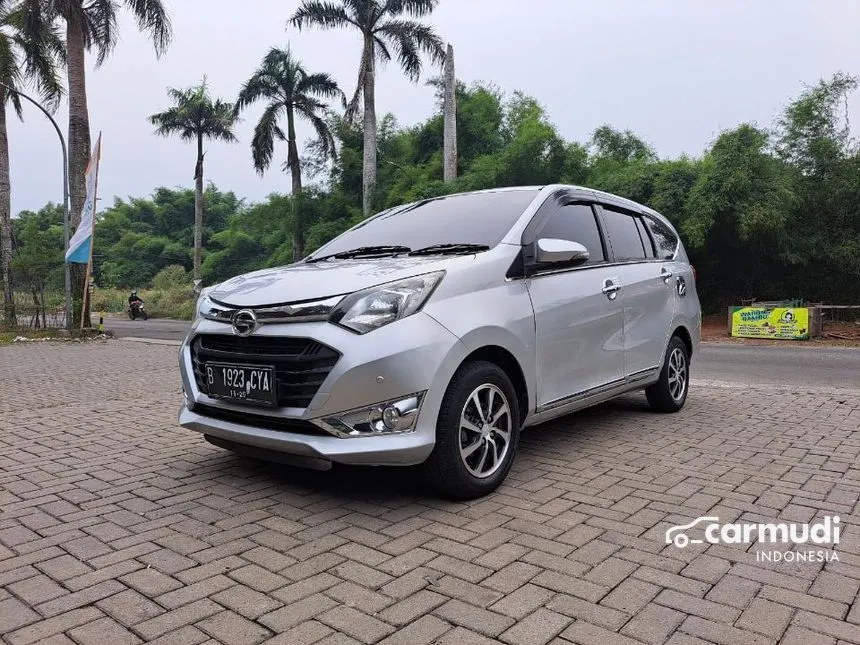 2016 Daihatsu Sigra R Deluxe MPV