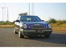 1997 Mercedes-Benz E230 2.3 W210 2.3 Automatic Sedan