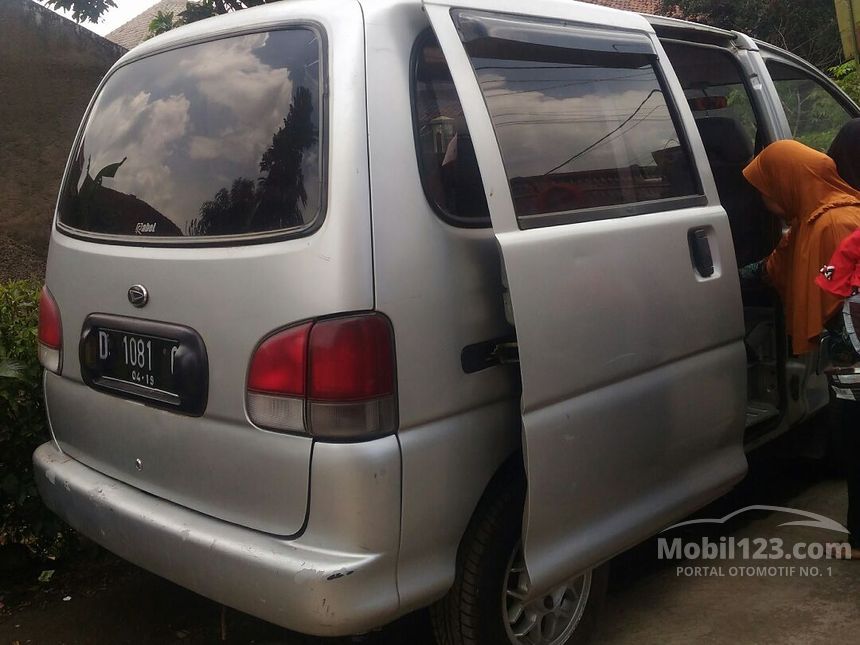 Jual Mobil  Daihatsu Zebra  2004 ZL 1 3 di Jawa  Barat  Manual 