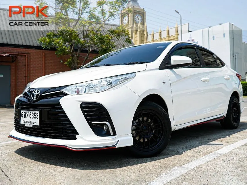 2022 Toyota Yaris Ativ Entry Sedan