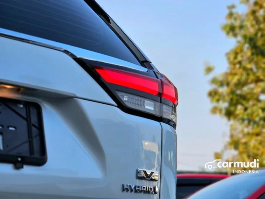 2025 Toyota Kijang Innova Zenix V HV Modellista (Premium Color) MPV