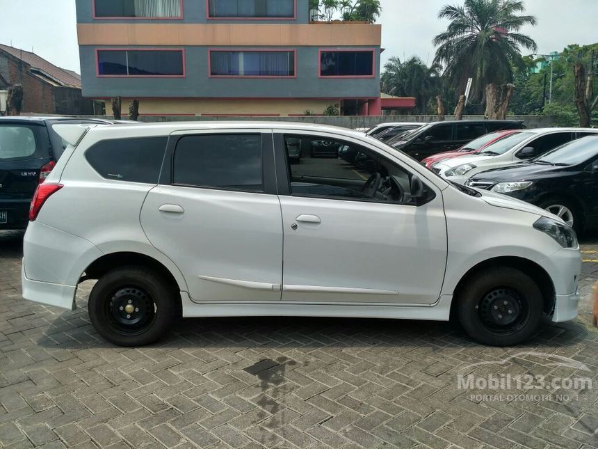 Kumpulan gambar untuk Belajar mewarnai: Gambar Datsun Go Warna Putih