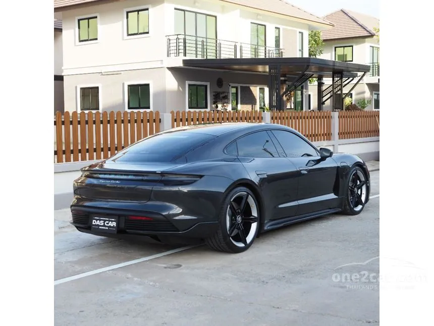 2022 Porsche Taycan Turbo Sedan