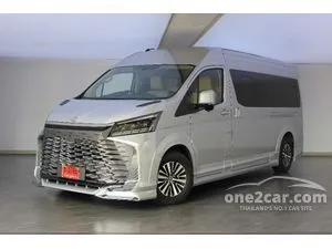 2025 Toyota Commuter 2.8 Van